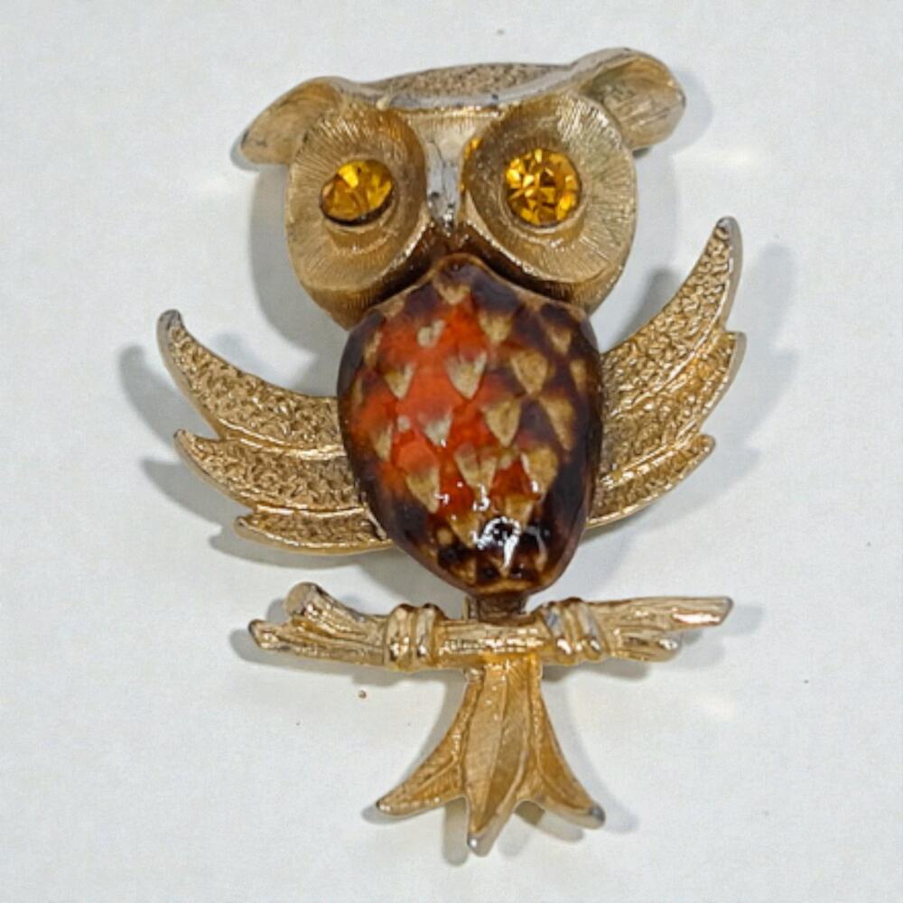Vintage Gold Tone Owl Brooch Amber Rhinestone Enamel Belly Animal Pin